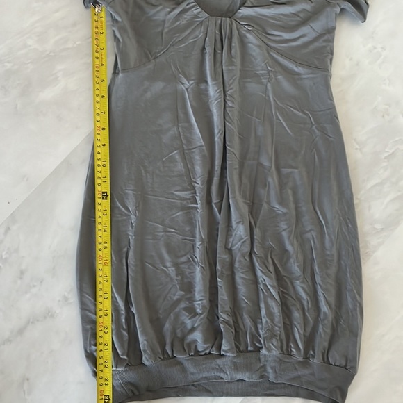 Wilfred gray dress/tunic purchased at Aritzia size medium. - Picture 10 of 10